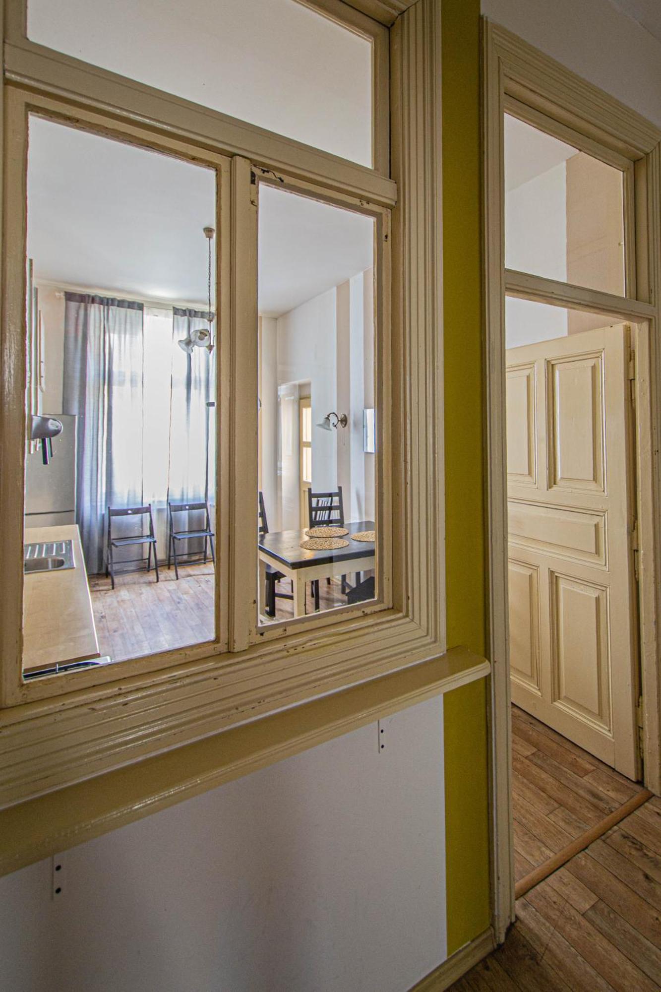 For Celebrations Spacious 3Bdr Apartment With Balcony Прага Екстериор снимка